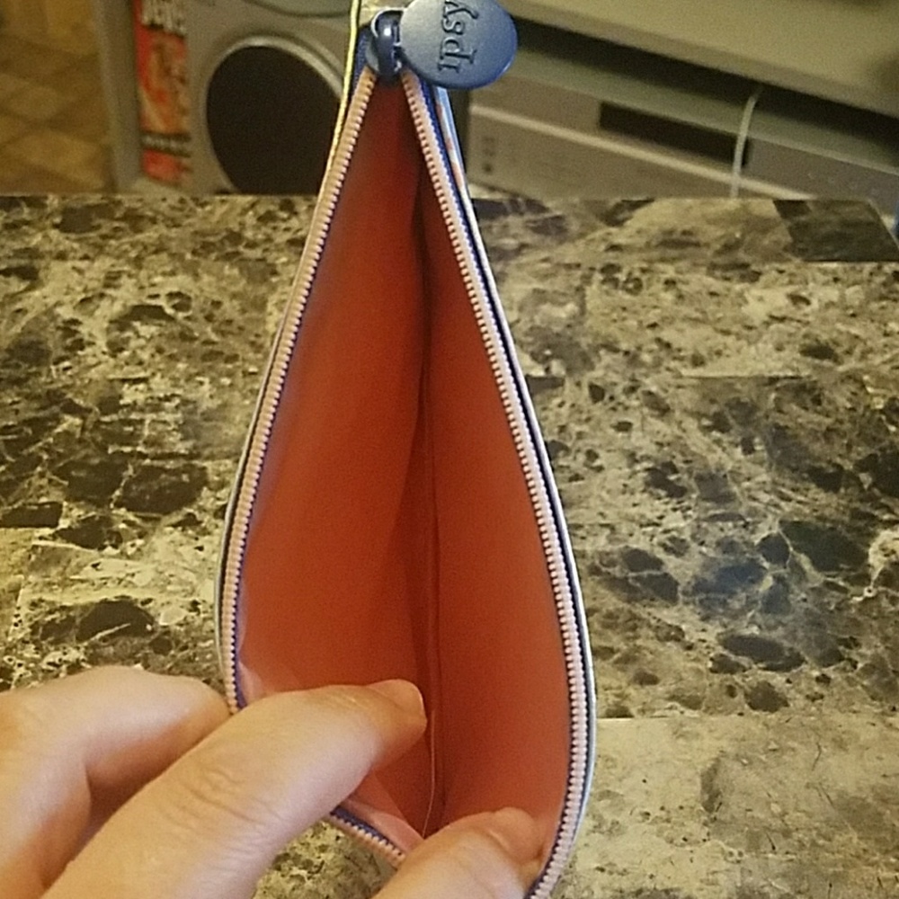 Make up bag - Picture 4 of 4